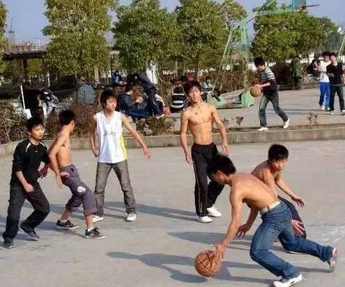 篮球每周训练计划表图片_1